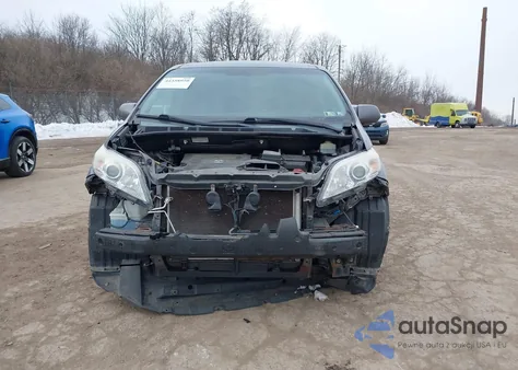 2015 Toyota Sienna Le 8 Passenger из США, поврежденный, VIN 5TDKK3DC1FS534011